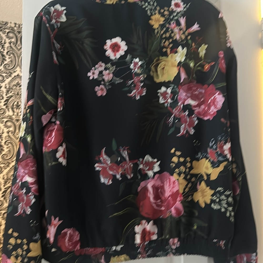 floral jacket with gold, zipper, and elastic sized waistband. - Picture 3 of 4